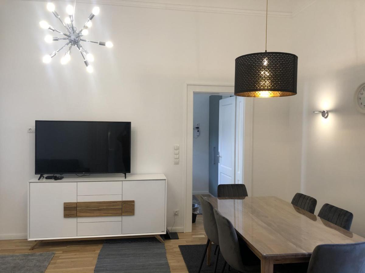 Apartment Pulse Of By Jr *